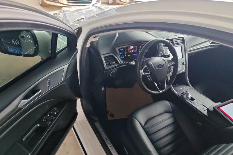 Used Ford Mondeo 2018 EcoBoost 180 Smart Control Fashion Model China VI Standard
