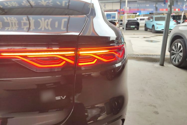 Used BYD Han 2025 EV Intelligent Driving Edition 701KM LiDAR Flagship Model
