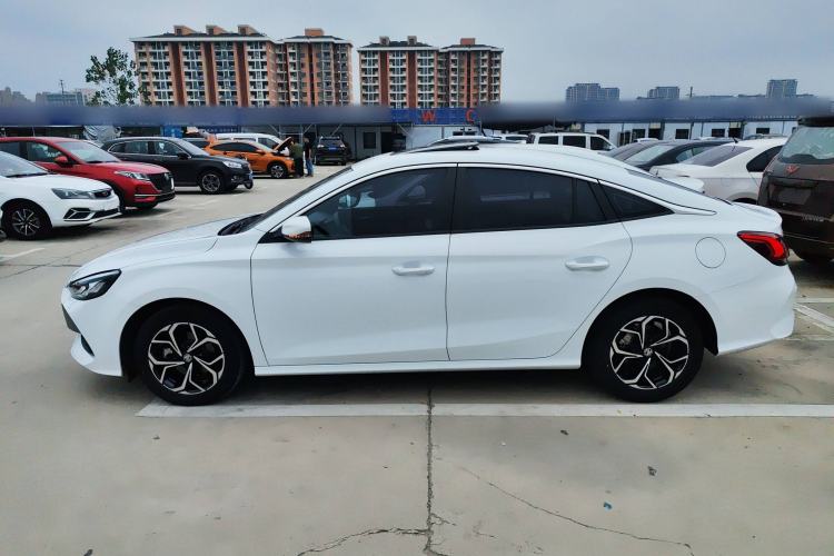 Used MG 5 2023 180 DVVT CVT Fashion Edition
