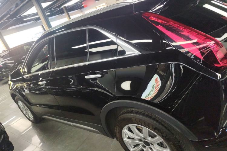 Used Cadillac XT4 2021 28T Two-Wheel Drive Leading Version
