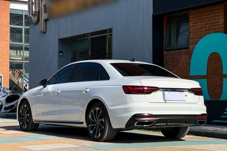 Used Audi A4L 2023 40 TFSI Luxury Dynamic Model
