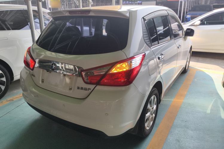 Used Venucia R50 2013 1.6L Automatic Fashion Edition