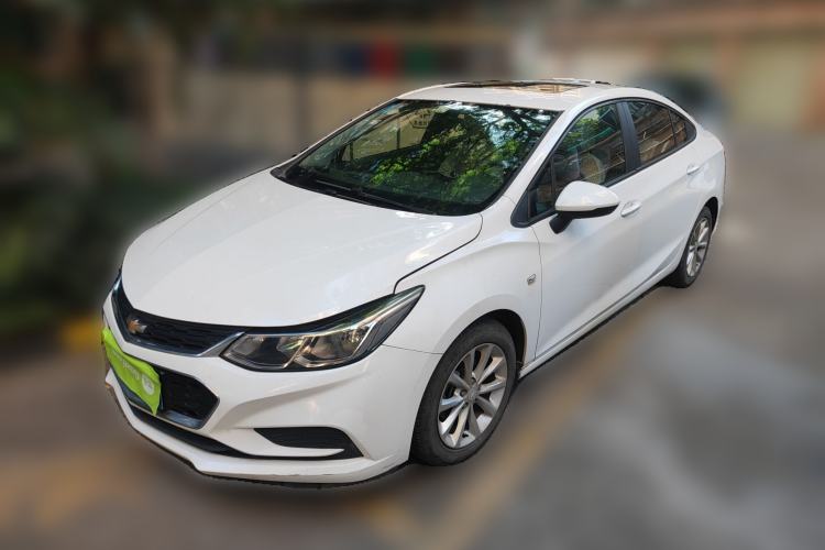 Used Chevrolet Cruze 2017 1.5L Automatic Pioneer Sunroof Edition
