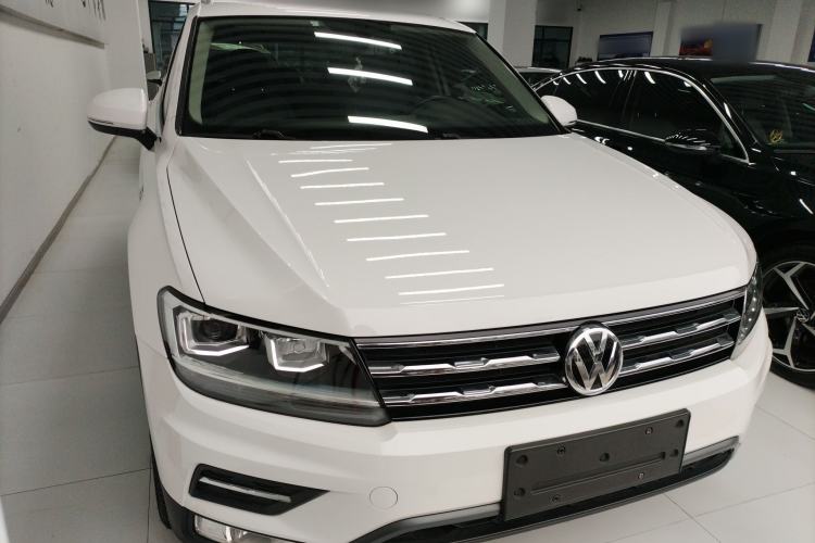 Used Volkswagen Tiguan L 2019 330TSI Automatic Two-Wheel Drive Panoramic Comfort Edition China VI Standard
