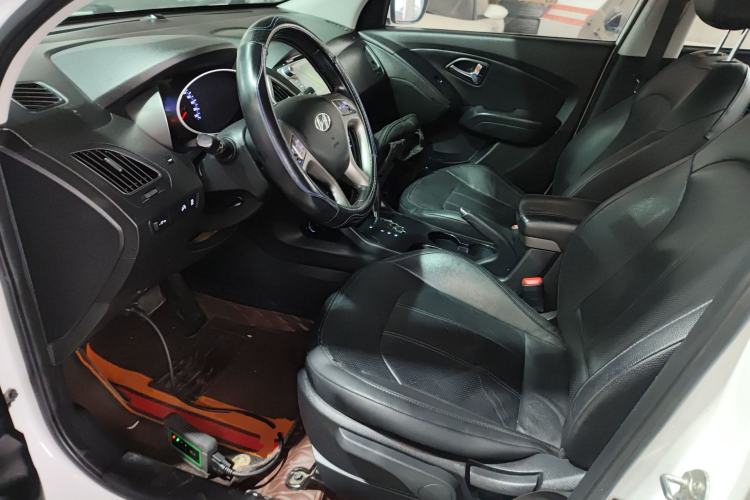 Used Hyundai ix35 2015 2.0L Automatic 2WD Smart Type China IV