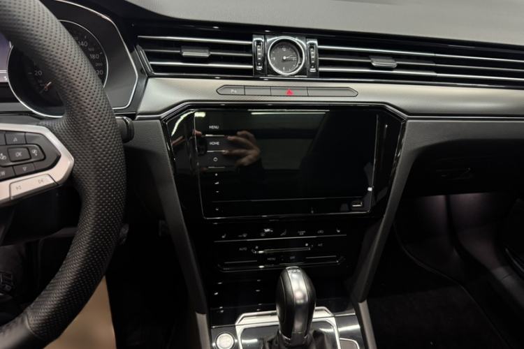 Used Volkswagen Magotan 2020 330TSI DSG Leading Model
