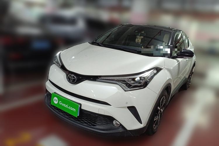 Used Toyota C-HR 2018 2.0L Luxury Sunroof Version China VI Standard
