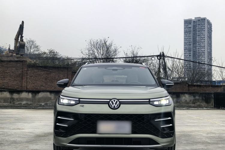 Used Volkswagen Tayron 2025 Tiguan L 380TSI 4Motion Luxury
