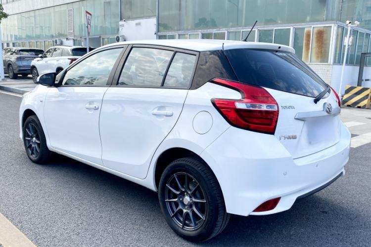 Used Toyota YARiS L 2021 1.5L CVT Leading Edition
