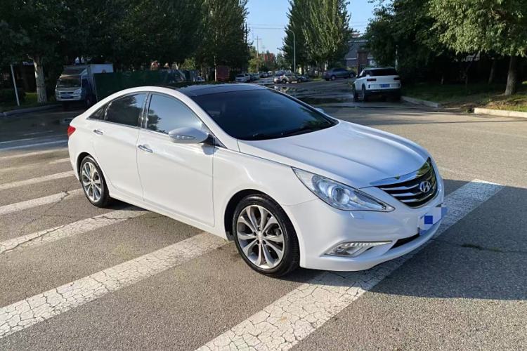 Used Hyundai Sonata 2013 2.4L Automatic Luxury Version China IV Standard

