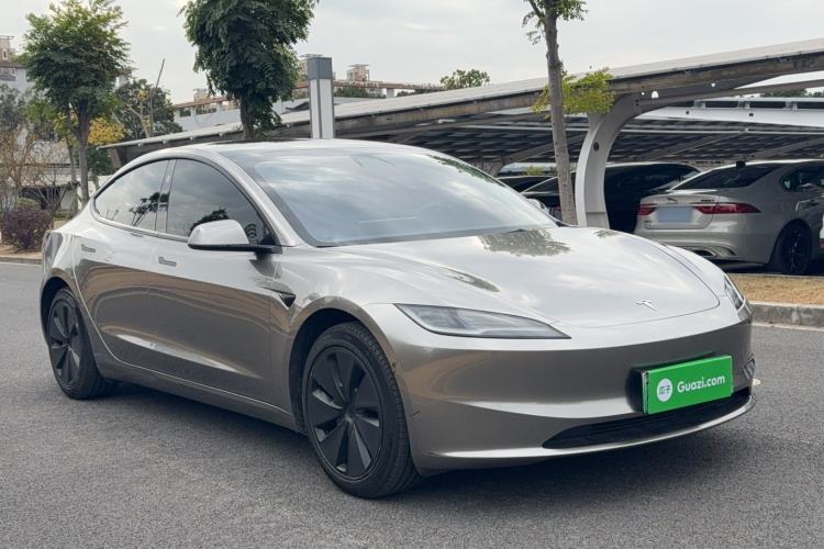 Used Tesla Model 3 2023 Rear-Wheel-Drive Version
