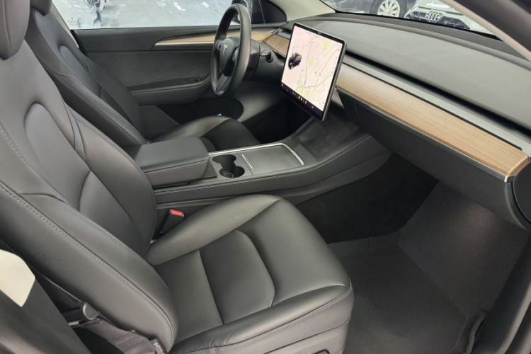 Used Tesla Model Y 2021 Standard Range Rear-Wheel Drive Version