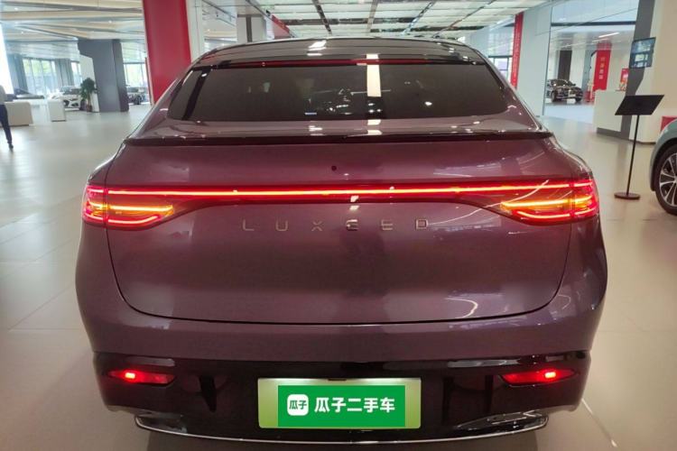 Used Hima Luxeed R7 2024 All-Electric 736 km Ultra
