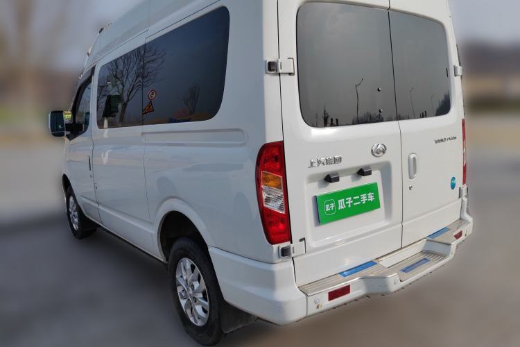 Used SAIC MAXUS Xintu V80 2021 2.0T PLUS Manual Aoyuntong Short Wheelbase Mid-Roof 5/6-Seater