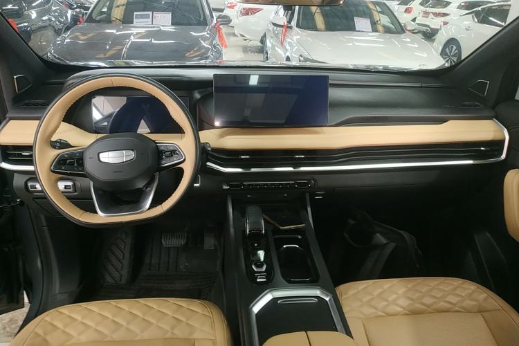 Used Geely Auto Haoyue L 2023 2.0T DCT Flagship Version
