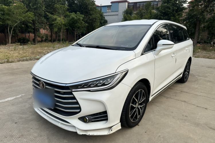 Used BYD Song MAX 2017 1.5T Manual Smart Connect Luxury 7-Seater
