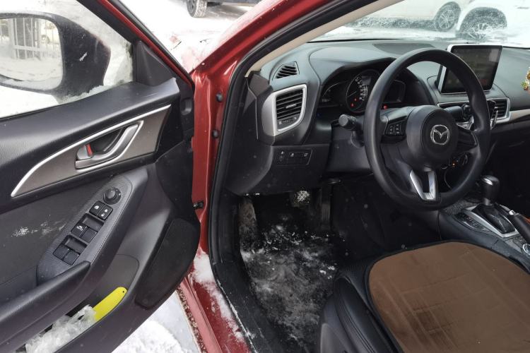 Used Mazda Mazda 3 Axela 2017 Sedan 1.5L Automatic Comfort Model Emission Standard China V