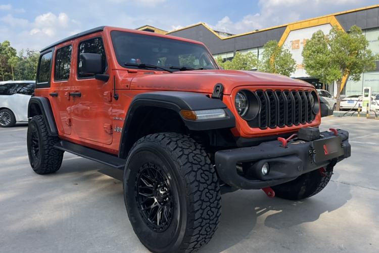 Used  Wrangler 2019 2.0T Sahara Four-Door Version China VI Emission Standard