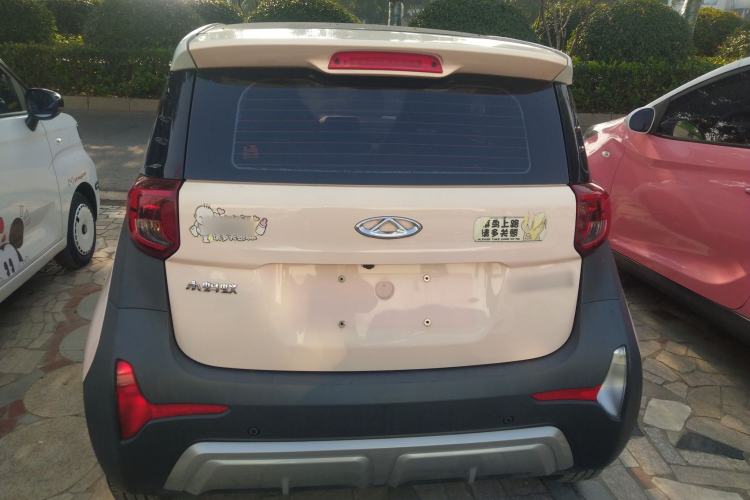 Used Chery Little Ant 2022 Revised Version Sweet Pink Edition Half-Sugar Version Lithium Iron Phosphate 30.7 kWh 30 kW 301 km
