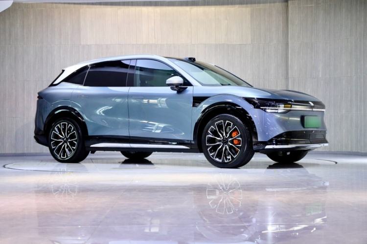 Used Zeekr 7X 2025 100 kWh Long-Range Rear-Wheel Drive with Intelligent Driving Features