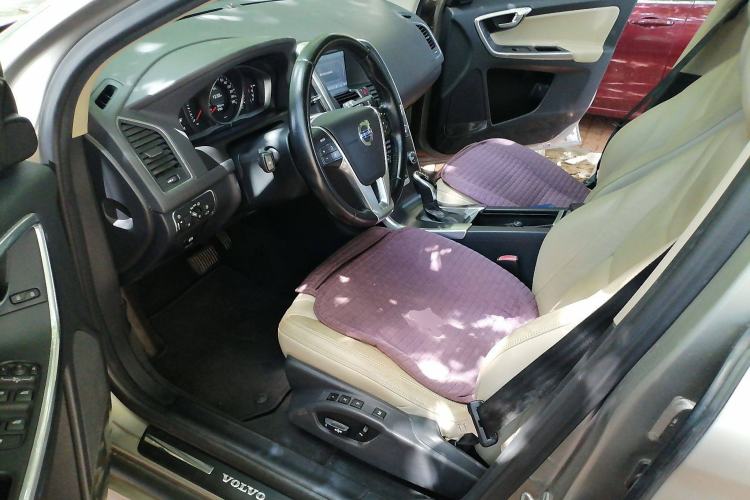 Used Volvo XC60 2014 T5 Zhiyi Edition
