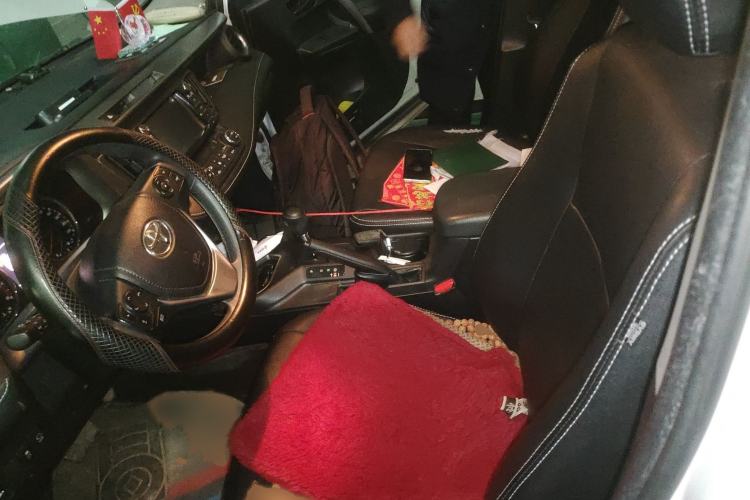 Used Toyota RAV4 2019 2.0L CVT Two-Wheel Drive Fashion X Limited Edition China VI Standard