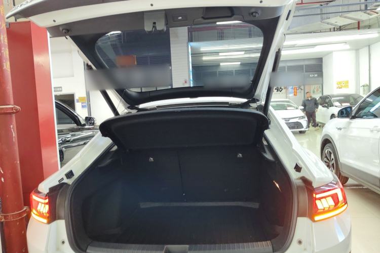 Used Volkswagen Lamando 2024 Lavida L 280TSI DSG Cool & Spicy Edition
