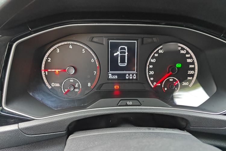 Used Volkswagen T-ROC 2018 280TSI DSG Two-Wheel-Drive Comfort Version China V Standard
