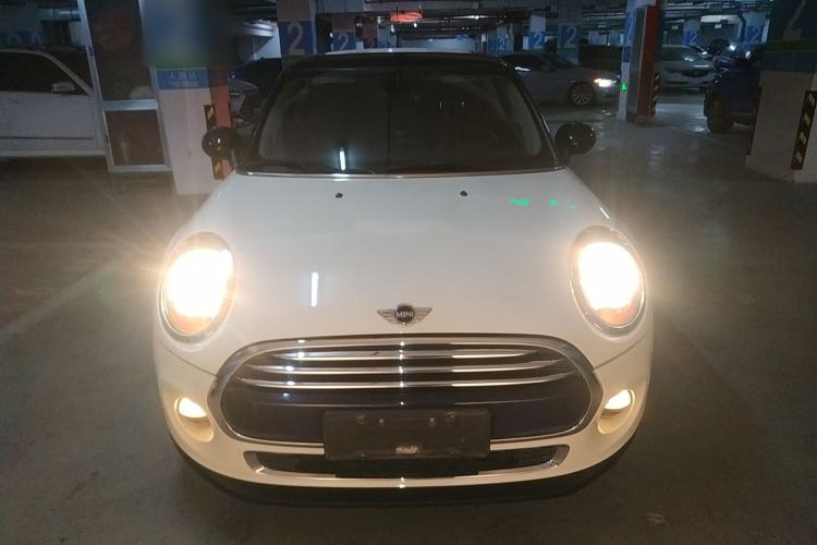 Used  MINI 2016 1.5T COOPER
