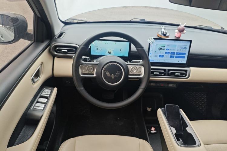 Used Wuling Bingo PLUS 2024 330 km Range Five-Seater Version