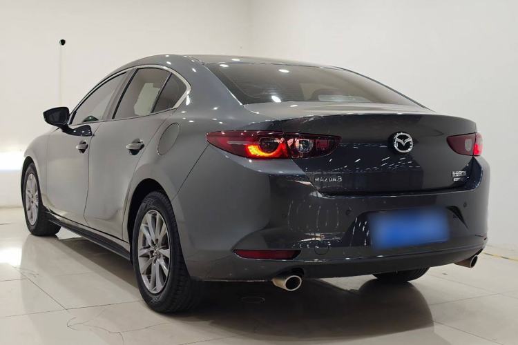 Used Mazda Mazda 3 Axela 2020 1.5L Automatic Luxury Version

