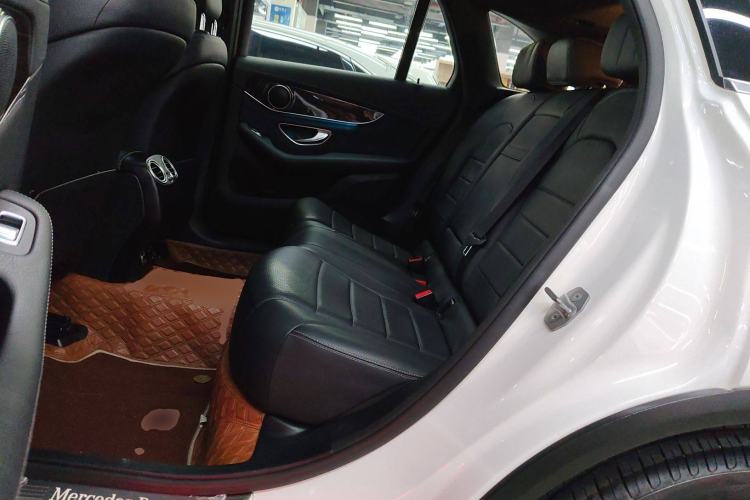 Used Mercedes-Benz GLC 2019 Facelift GLC 260 L 4MATIC Luxury Model
