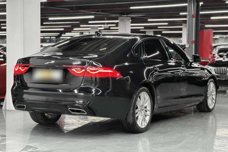 Used Jaguar XFL 2020 XFL 2.0T P200 Two-Wheel-Drive Rally Flag Edition
