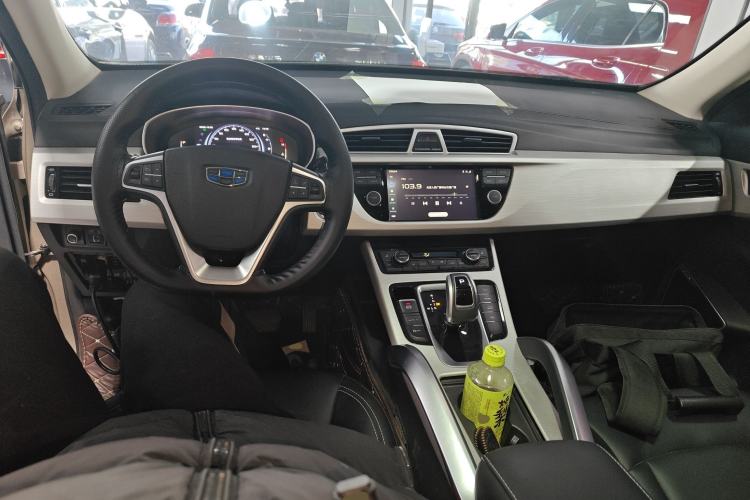 Used Geely Auto Emgrand X7 Sport 2020 1.8TD DCT Two-Wheel Drive Smart Connect 4G-Enabled Version
