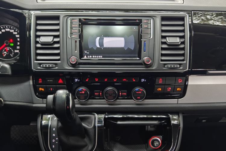 Used Volkswagen Multivan 2017 2.0 TSI 4x4 Prestige Edition 7-Seater
