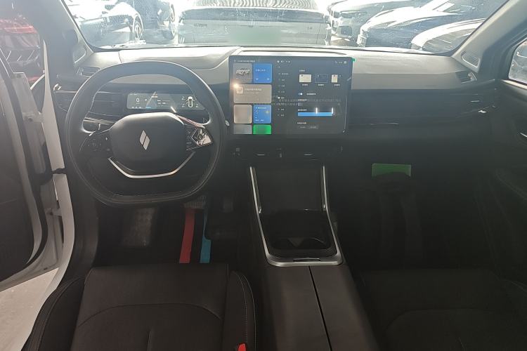 Used Livan Livan 7 2024 605 km Glory Edition
