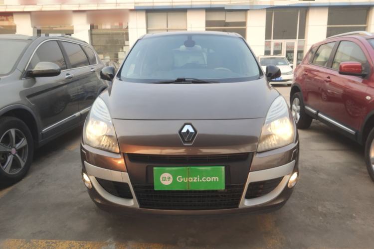 Used Renault Scenic Classic 2011 2.0 Comfort Edition with Scenic Design
