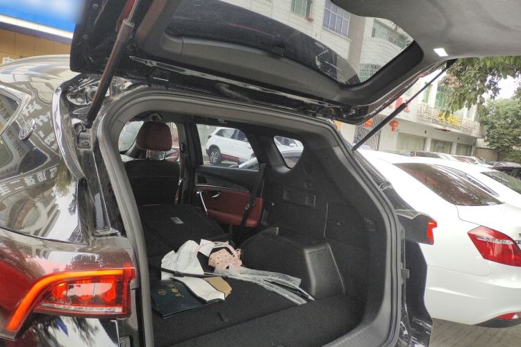 Used JETOUR X70 PLUS 2023 1.5T DCT Brave PLUS 5-Seater
