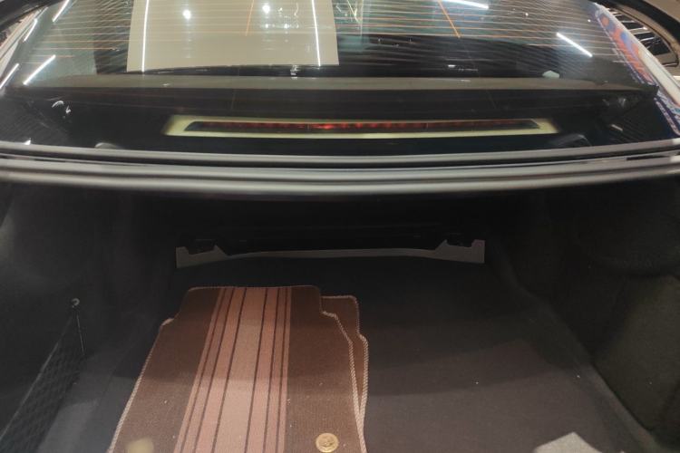 Used Mercedes-Benz E-Class 2023 Facelift E 260 L
