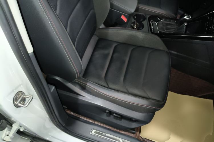 Used Volkswagen Tayron 2020 330TSI Two-Wheel Drive Luxury Smart Connectivity Version
