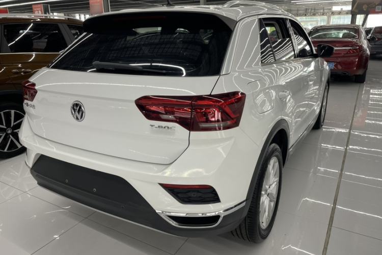 Used Volkswagen T-ROC 2018 230TSI DSG Two-Wheel Drive Advanced Version China V Standard
