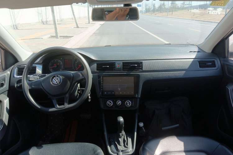 Used Volkswagen Santana 2016 1.6L Automatic Fashion Edition
