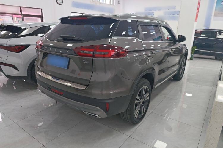 Used Geely Auto Emgrand X7 Sport 2022 1.8TD DCT Zhiya Trim
