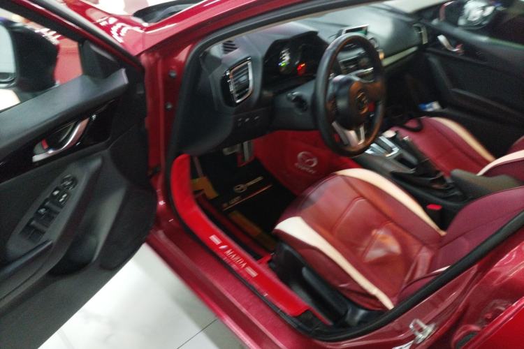 Used Mazda Mazda 3 Axela 2016 Sedan 1.5L Automatic Comfort Model
