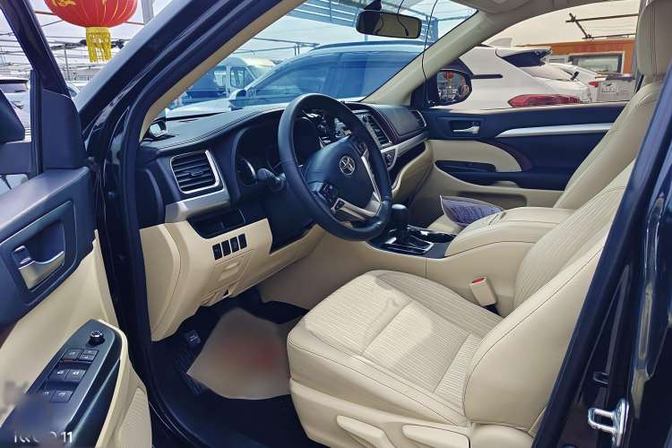 Used Toyota Highlander 2015 2.0T Two-Wheel Drive Elite Edition 5 Seats