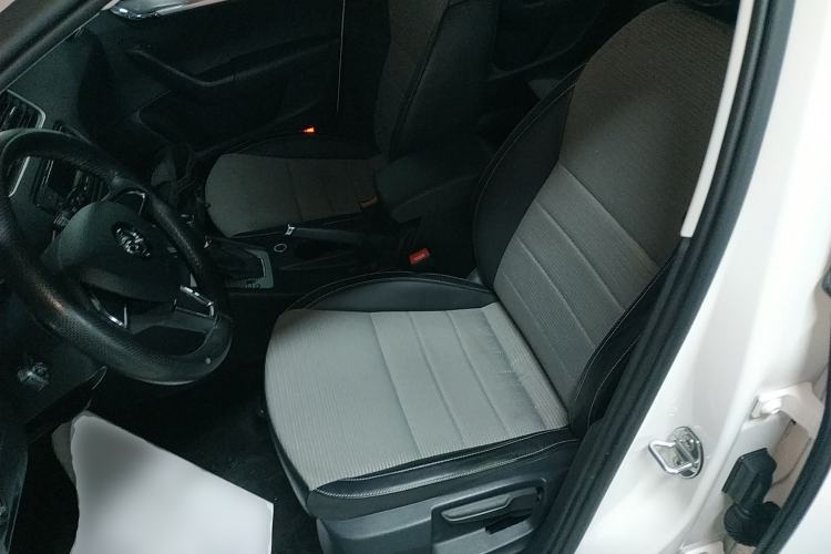 Used Skoda Octavia 2017 1.6L Automatic Chuanxing Edition
