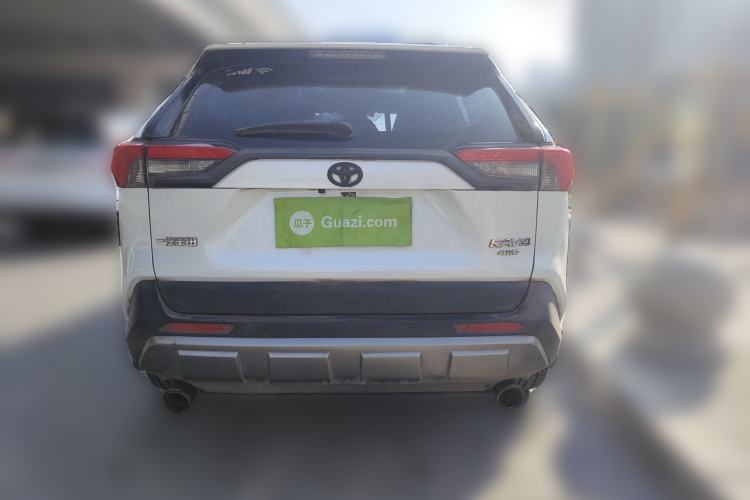 Used Toyota RAV4 2022 2.0L CVT Four-Wheel Drive Premium Edition