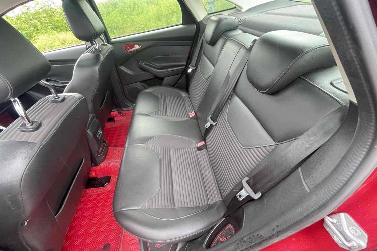 Used Ford Focus 2018 Sedan Classic 1.6L Automatic Trendy SmartDrive Edition
