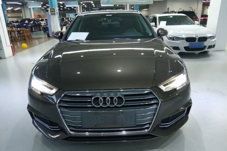 Used Audi A4L 2018 30th Anniversary Edition 40 TFSI Fashion Model