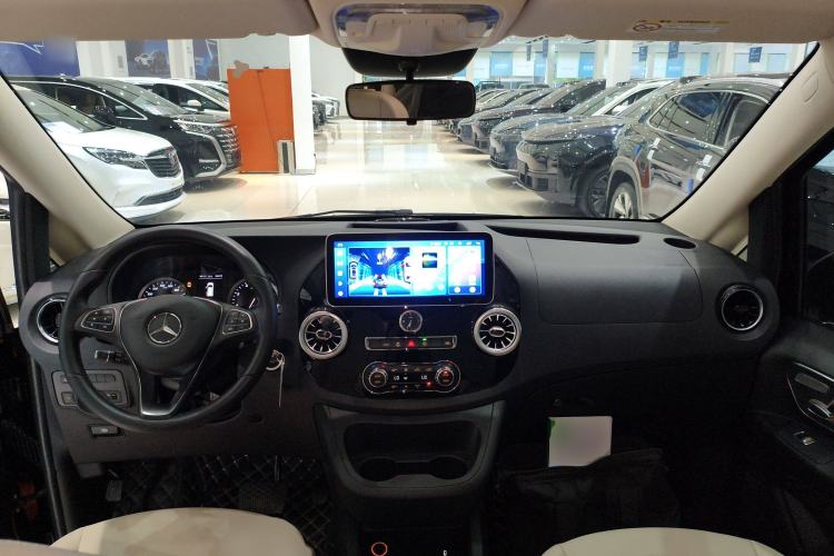 Used Mercedes-Benz Vito 2023 2.0T Business Version 7 Seats